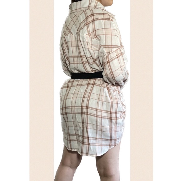 Oversized plaid shirt, worn only a couple times - Picture 4 of 6